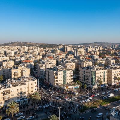 1,009. La conducta del Jazón Ish