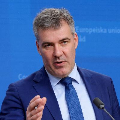 Klimaministeren tager »en fucking lækker ost« med til klimatopmøde i regnskoven