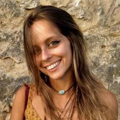 052 - Spontaneous Spiritual Awakening Experiences with Jessica Corneille 052 - Spontaneous Spiritual Awakening Experiences with Jessica Corneille