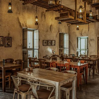 Ep. 111 - Grab a table at the Oldest Restaurants in the World!