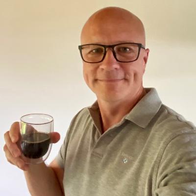 Episode 22: A Caffeine infused chat about KM, AI and the power of visualization - Marko Wathen