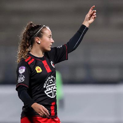 LIVING THE SOCCER DREAM (SBS) LIVING THE SOCCER DREAM (SBS)