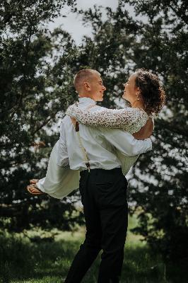 Episode EXTRA 1: A Valentine’s Day Special with Hope and Parker Petersen