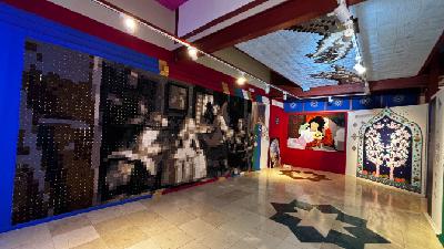 Sara y M.ª Ángeles comentan la experiencia y los detalles de la Crochet Gallery