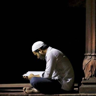 Tilawah Merdu Menggetarkan Jiwa! Dengarkan dan Resapi Tilawah Merdu Menggetarkan Jiwa! Dengarkan dan Resapi