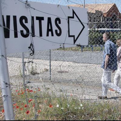 Reportajes A vivir | Una condena invisible: el estigma de tener a un familiar en prisión