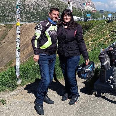 Episodio 21. Bajo el Casco con Sara y Buba (Los Cuñados Motorizados)