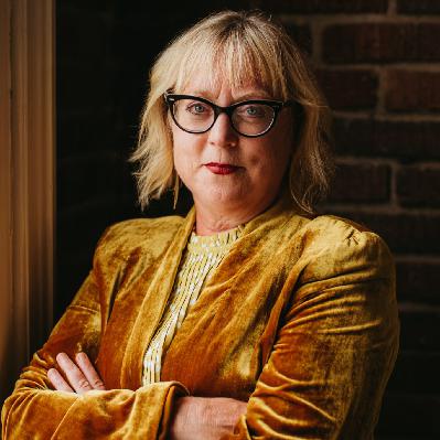 Literature and Idealism: Or, How The Bible Is A "Thick" Story (Karen Swallow Prior) Ep. #213