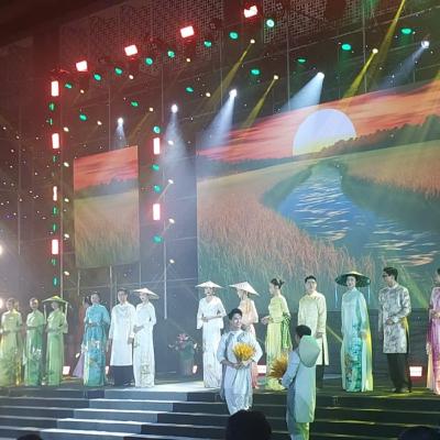 Tin trong nước - Lễ hội Áo dài Du lịch Hà Nội 2025: Tỏa sáng tinh hoa di sản