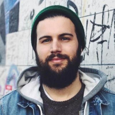 {ENTREVUE} - Une machine à pince pilotée par IA avec Laurent Jalbert-Simard {ENTREVUE} - Une machine à pince pilotée par IA avec Laurent Jalbert-Simard