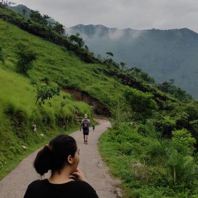 Main, main nhi. Main, main nhi.