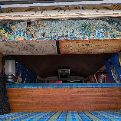 S05E08 - One bus to rule them all...