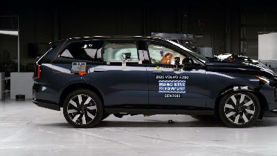 Fatal Crash Prevention at the IIHS, Subaru Forester Hybrid, & New Engine in the Jeep Grand Cherokee Fatal Crash Prevention at the IIHS, Subaru Forester Hybrid, & New Engine in the Jeep Grand Cherokee