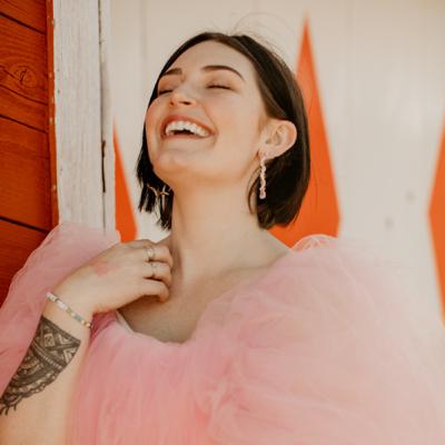 TAY TELLS: RELATIONSHIPS?!