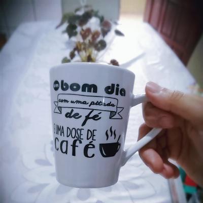 A Fé é o firme fundamento de quem Crê em Deus .