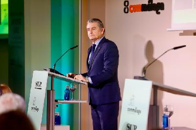 "Las obras del tercer hospital comenzarán en enero" A Sanz, consejero Sanidad