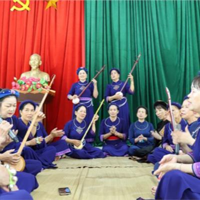 Tiêu điểm - “Bản Tày” giữa lòng Hạ Long