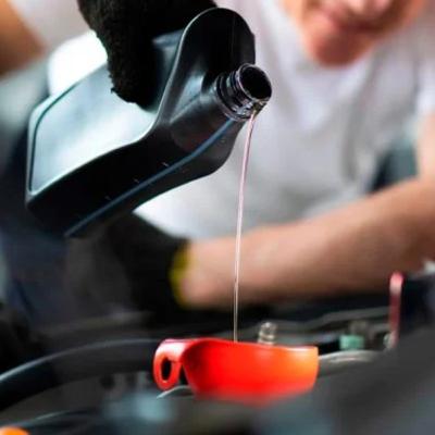 Além da gasolina adulterada, o óleo de motor falso!