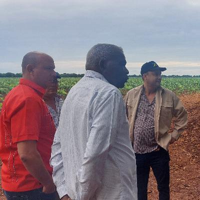 Recorre Esteban Lazo centros de interés económico-productivo en Ciego de Ávila