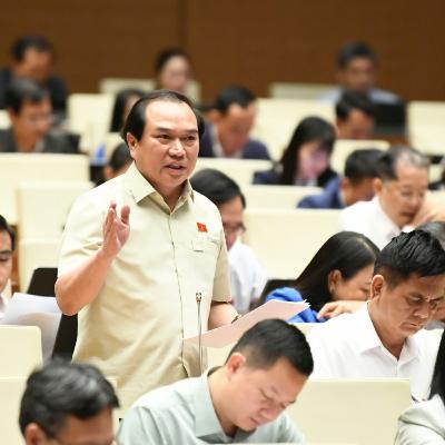 Tiêu điểm - Cơ chế, chính sách đột phá cho công tác bảo vệ, chăm sóc và nâng cao sức khỏe nhân dân