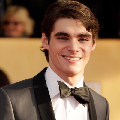 Interview: Actor RJ Mitte from Breaking Bad (3/19/24)