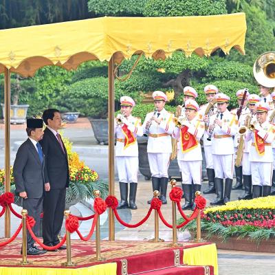 Tin trong nước - Chủ tịch nước Lương Cường chủ trì lễ đón cấp Nhà nước Quốc vương Brunei